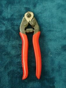 FELCO C7 Heavy Duty Strength Steel Wire One-Hand Cable Cutter with Non-Slip Grip