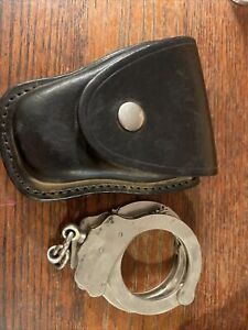 Aker Black  Leather Single Handcuff Case And Peerless Handcuffs No Key