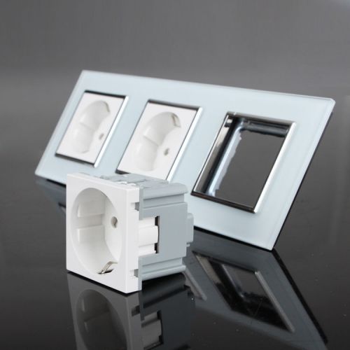 Eu type ac110~250v 16a wall power 3 way socket white/black crystal glass panel for sale