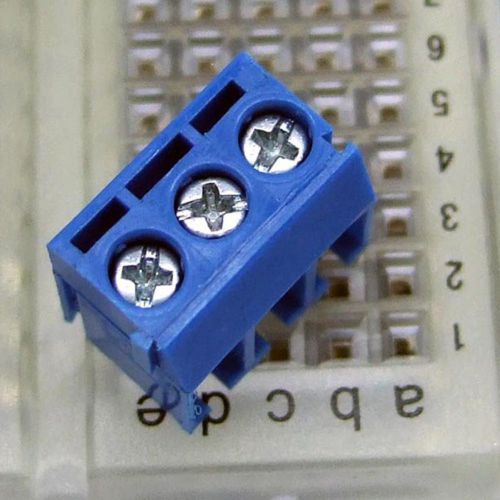 New Silver Plastic 5 x 3 Pins Poles PCB Screw Terminal Block Connector 300V 16A