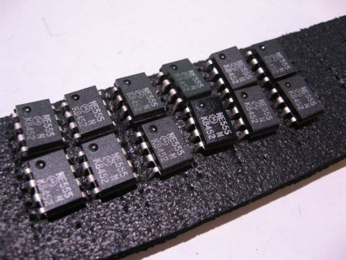 Qty 12 NE555N Timer IC by Motorola 8 pin DIP Plastic 555 - NOS