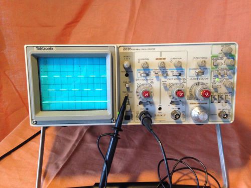 Tektronix 2235 analog Oscilloscope 100 Mhz 2 channel