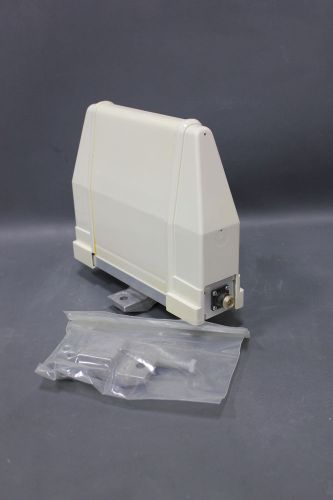 NEW SINCLAIR ENCLOSED LOG PERIODIC DATA ANTENNA AA3140 800-1000MHZ (S19-4-106G)