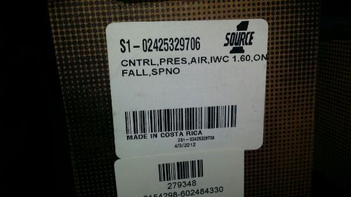 York Product S1-02425329706 1-02425975000 SWITCH, PRES, AIR,0.33 IWC ON