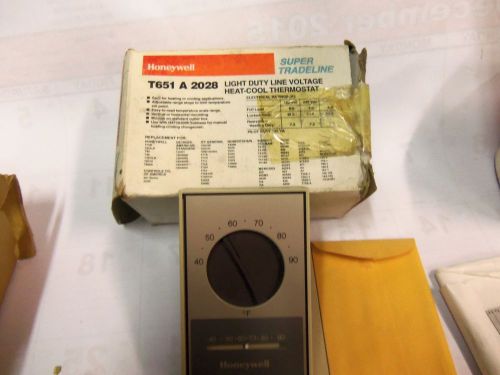 Honeywell t651 a 2028 light duty line voltage heat-cool thermostat t651a2028 for sale