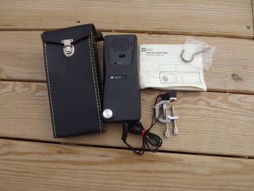 TIF 4000 ELECTRONIC SIGHT GLASS with Case Used Only a Few Times