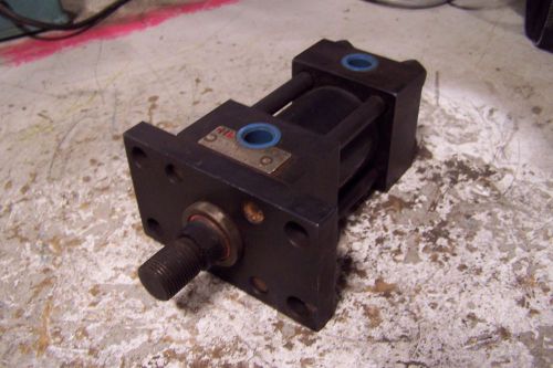 New eaton hydro-line hydraulic cylinder 2-1/2&#034; bore 1&#034; stroke 1/2&#034; npt ports for sale