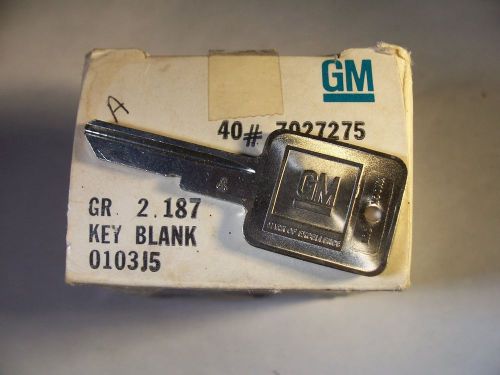 1   NOS  A  GM  KEY BLANK  WITH KNOCKOUT IN PLASE  UNCUT   ORIGINAL