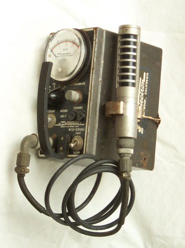 Vintage 1940s detectron dg7 geiger counter - collectible for sale