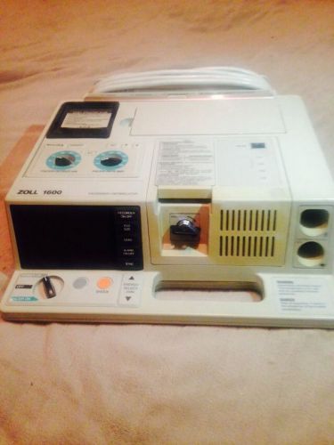 Lot of 2 zoll 1600 defibrilators with 4 batteries and case for sale