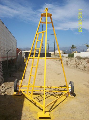 Towable Laser Tripod- ***Excellent Condition and Very Sturdy***