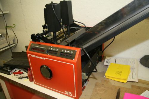 2- heads Socbox 400-number machine in good condition