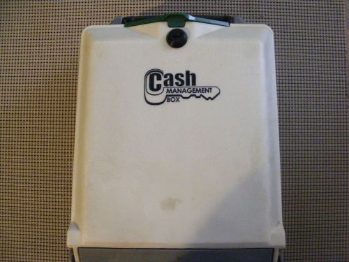 PORTABLE CASH MANAGEMENT BOX FOR COINS &amp; CASH WITH KEYS !!!!