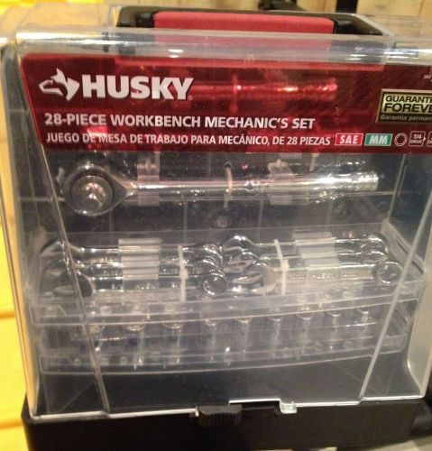 Husky 28 Piece workbench mechanic&#039;s set