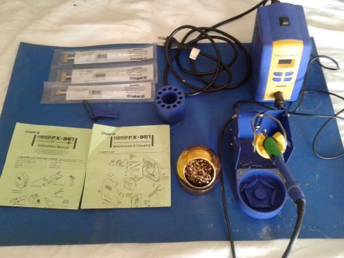 Hakko fx-951 solder station w/ 4 shovel tips (2-t7-1402 and 2-t7-1403) included for sale
