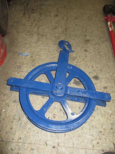 Well wheel 12&#034; -  3/4&#034; rope capacity for sale