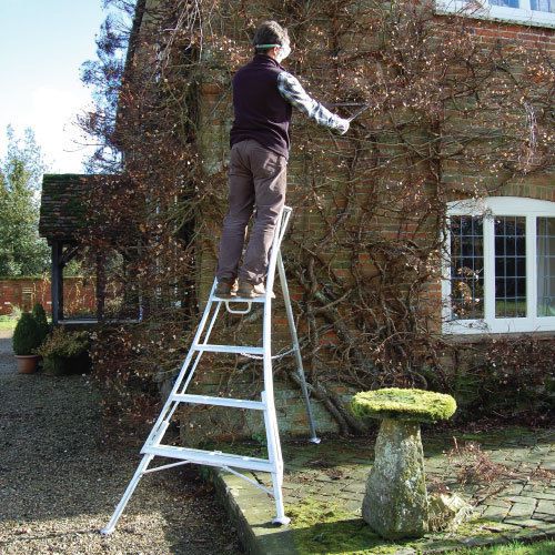 Henchman tripod ladder 8ft (2.4m) 3 leg fully adjustable for sale