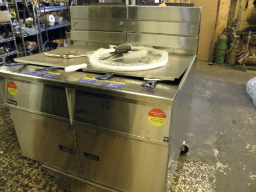New pitco sg18 2 well 65lb 140,000 btu nat gas fryer frialator w/ filter system for sale