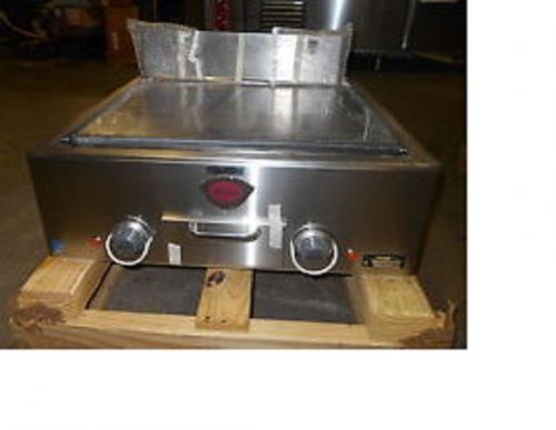 Wells 24&#034; non stick mirror top electric griddle (cheap shipping) for sale
