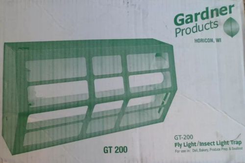 Gardner GT-200 Commercial Bug Trapper With Light Bulbs And Glue Board