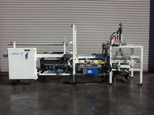 Wayne tr-30 tray former erector with nordson hot glue system for sale