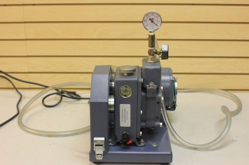Welch DuoSeal Vacuum Pump, Model 1400