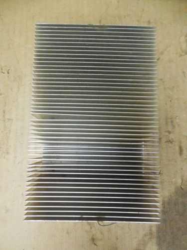 No Name Aluminum Heat Sink Sync 7-3/4&#034; X 4-3/4&#034; X 2-3/8&#034; Used