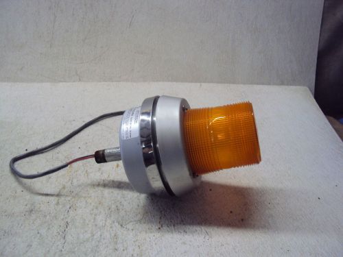 ADAPTABEACON 51A-N5-40W VISUAL SIGNALING APPLIANCE LIGHT  USED