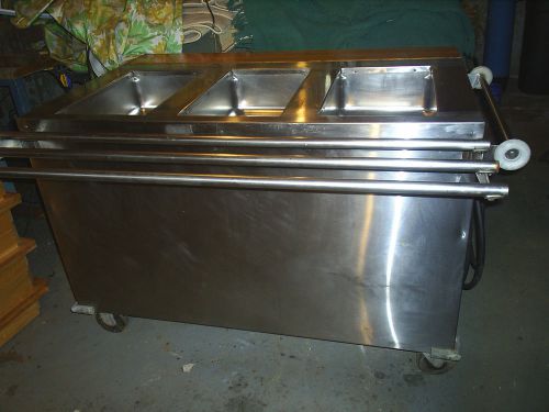 HOT SERVING FOOD BUFFET BAR  220 VOLTS 3 COMPARTMENTS WITH WOODEN CUTTING BAR