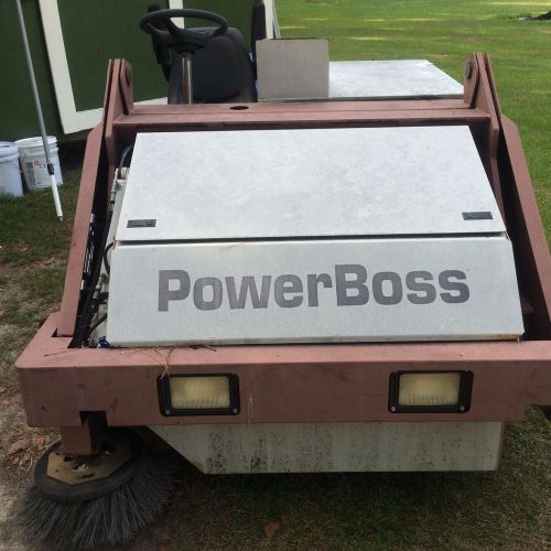 Power Boss Ride On  Sweeper 72/Deluxe ---Pick up only ---ONLY 57 hours (TRADE)