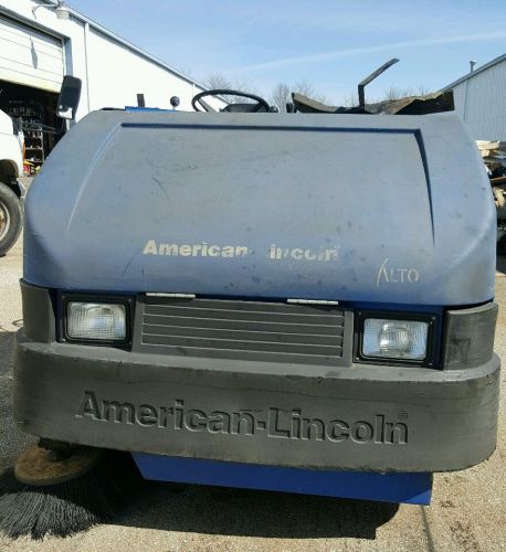 Alto American Lincoln SC7750 50&#034; battery powered ride on floor sweeper scrubber