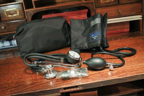 Match Mates Kit with a Classic Stethoscope and Blood Pressure - Black