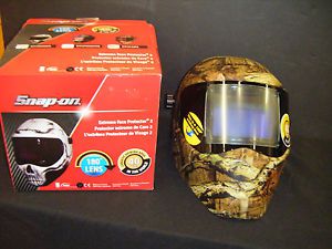 Snap-on adjustable auto darkening welding helmet with grind feature efp2camo for sale