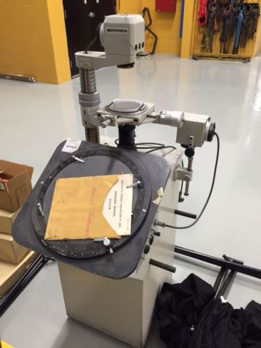 Mitutoyo pv-350 vertical optical comparator b33858 for sale