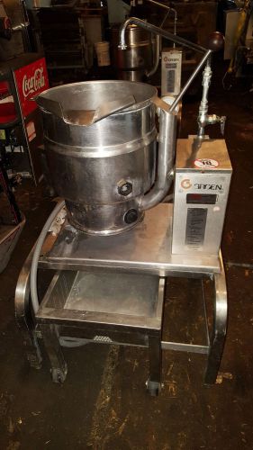2000 groen tilting jacketed steam kettle 20qt tdb/7-20 soup stainless stand 20 q for sale