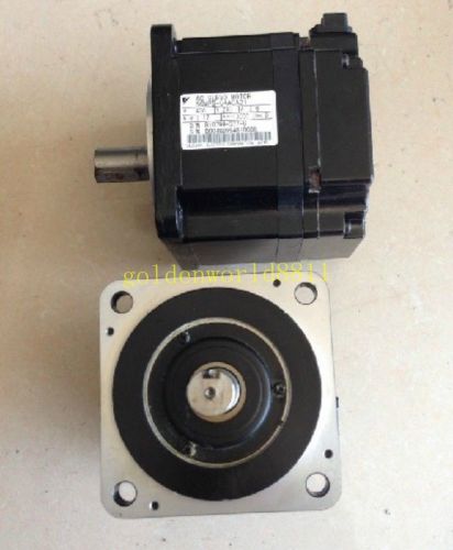 Yaskawa AC servo motor SGMPS-01A2A21 good in condition for industry use