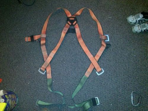 FULL BODY HARNESS FP701-3D / XL by NORTH SAFETY