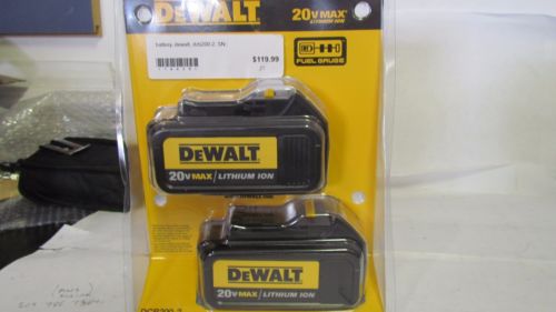 DeWALT 20v MAX Lithium Ion Batteries (2x) DCB200-2