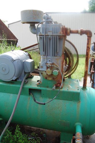 Quincy Air Compressor model 370 heavy duty aircompressor construction equipment