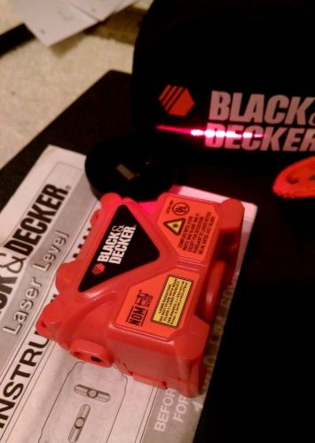 Black &amp; Decker Bullseye Bullet BDL200S Manual Laser - 2 drywall mounts w/ Pouch