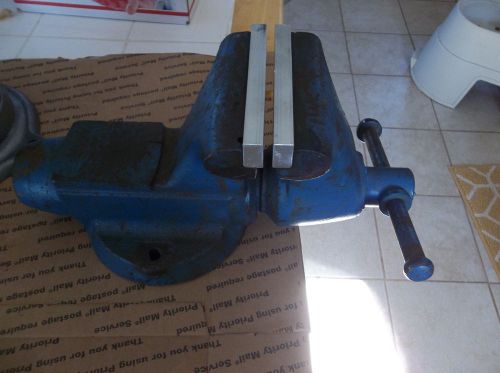 Wilton 1750 Machinist Bench Vise 5&#034; 5 1/2&#034; open Jaws 42 lb Bullet Made in U.S.A.