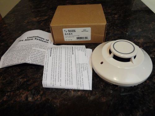 BRAND NEW System Sensor 5151 Fixed 135F Rate - of - Rise Heat Detector FREE SHIP