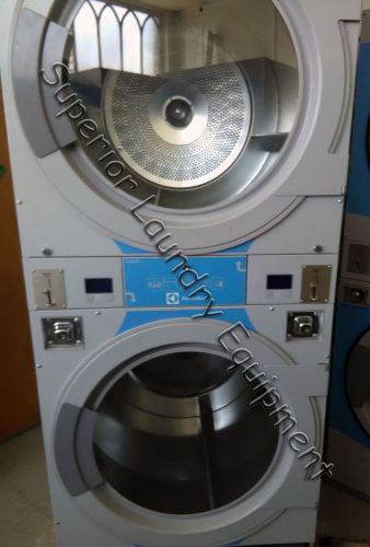 Electrolux T5420S 50Lb Stack Dryer, Compass Pro, Coin, 120V, Gas, Reconditioned