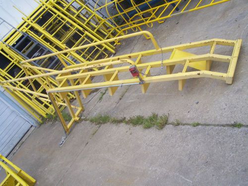 111&#034; INDUSTRIAL FACTORY SAFETY STEPS W/ POSSIBLE WORKING PLATFORM &amp; GUARD RAILS