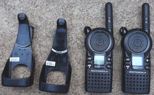 Motorola professional cls1410 5-mile 4-channel uhf two-way radio 2 pcs (used) for sale