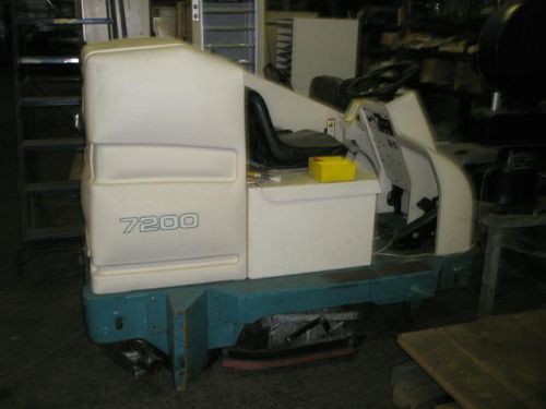 Tennant 7200 Sitdown Floor Scrubber (Stock Photo)