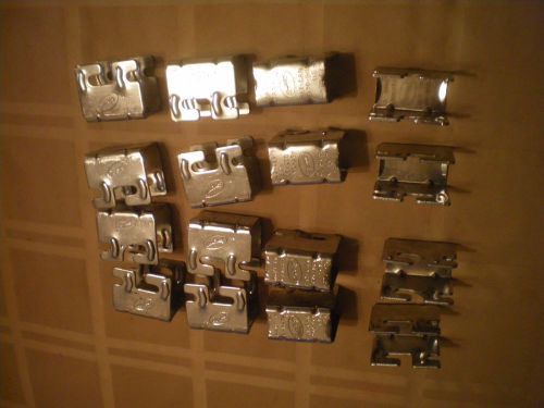 16 / CARI-ALL DOUBLE STAINLESS STEEL CLIPS FOR METAL SHEVING