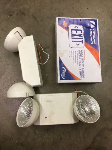 2 Cooper Lighting Sure-Lites Emergency Lighting Fixture CC-2 &amp; Exit Light