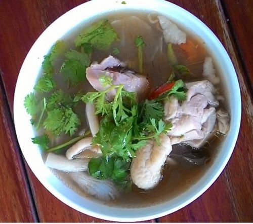 Thai Food Recipe Chicken Tom Yum Sour Mushroom Tomato parsley Taste Delicious