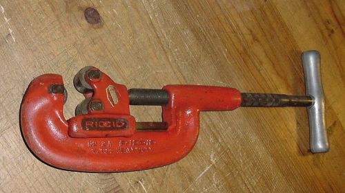 Industrial pipe cutter ridgid no 2-a 1/8&#034;-2&#034; heavy duty wide roller hand tool for sale